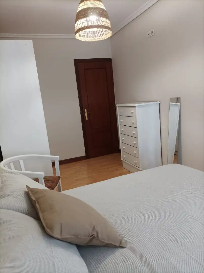 Flat for rent in Calle Tantín, Centro - Ayuntamiento