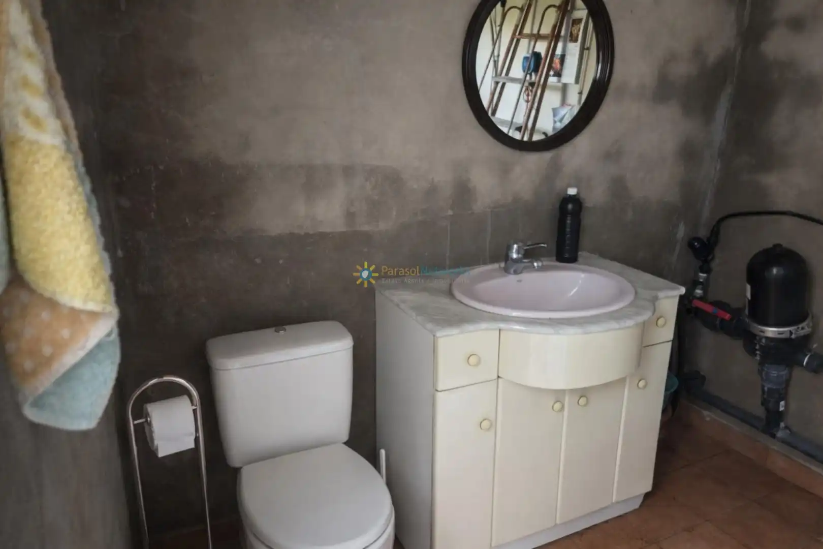 Badezimmer von Country house zum Verkauf in Alfauir mit Privatgarten und Terrasse