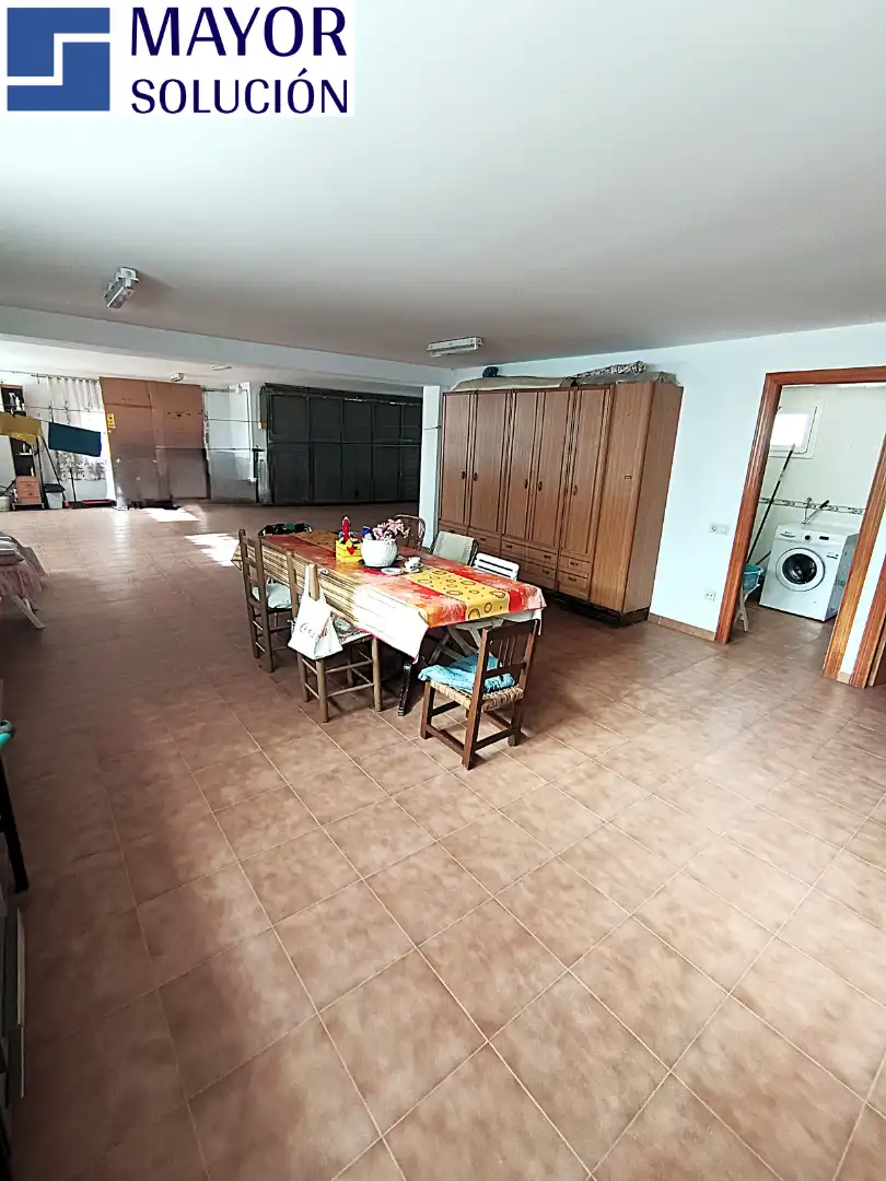 Casa o xalet en venda en Medinyà amb Aire condicionat, Calefacció i Jardí privat
