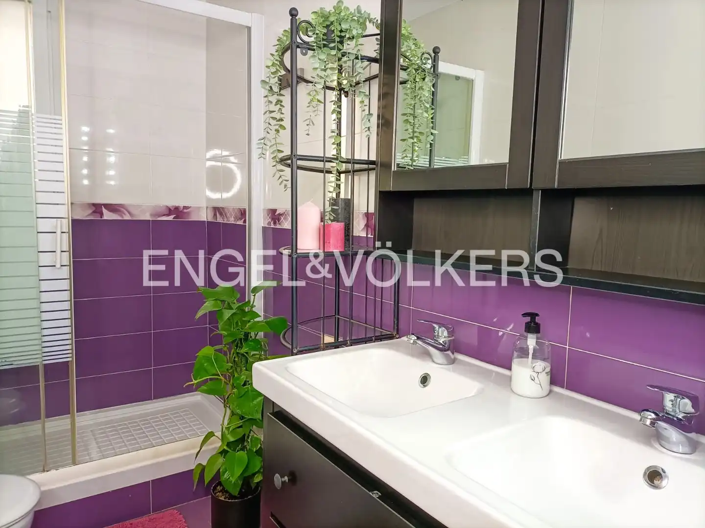 Baño de Piso de alquiler en Barcelona con Aire acondicionado, Calefacción y Balcón