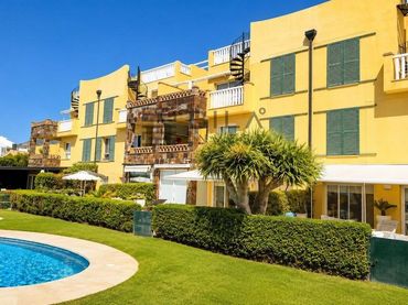 Àtic amb piscina en venda a Dragonera