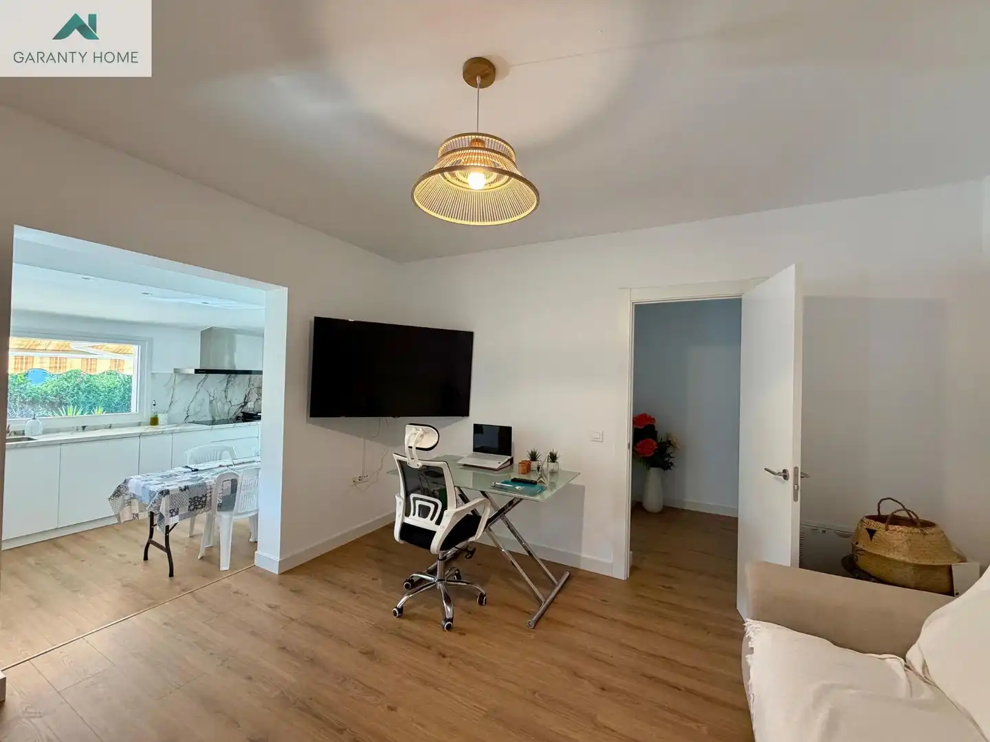 Sala d'estar de Casa o xalet en venda en Alcaucín amb Aire condicionat, Jardí privat i Terrassa