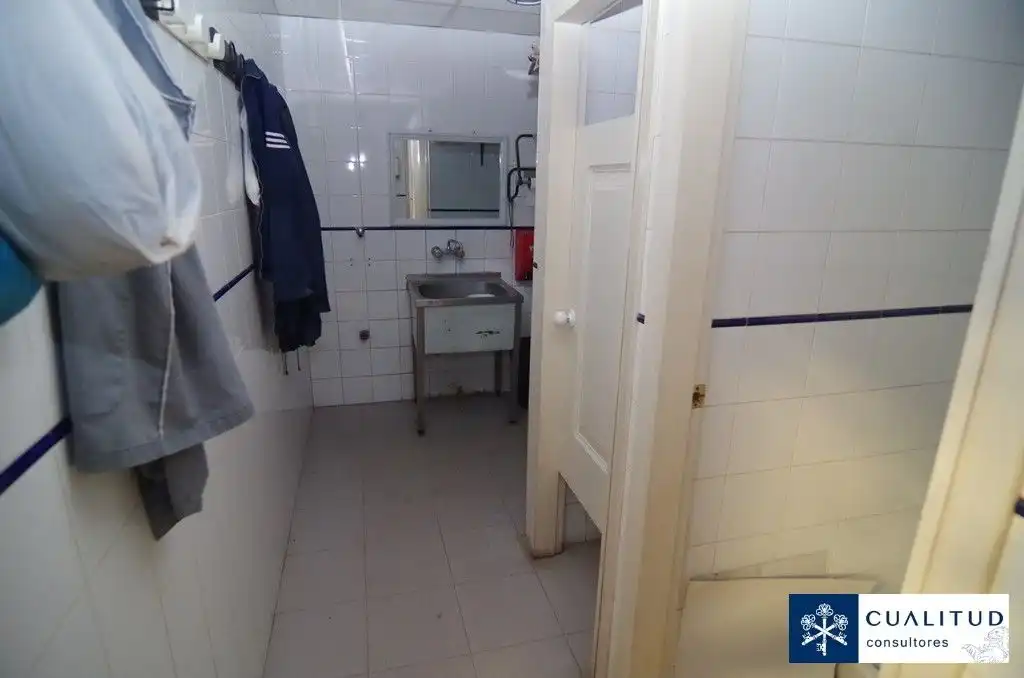 Bathroom of Industrial buildings for rent in Onda