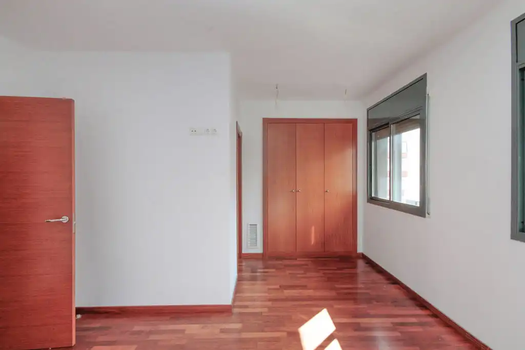 Habitación de Dúplex en venta en Viladecans con Aire acondicionado