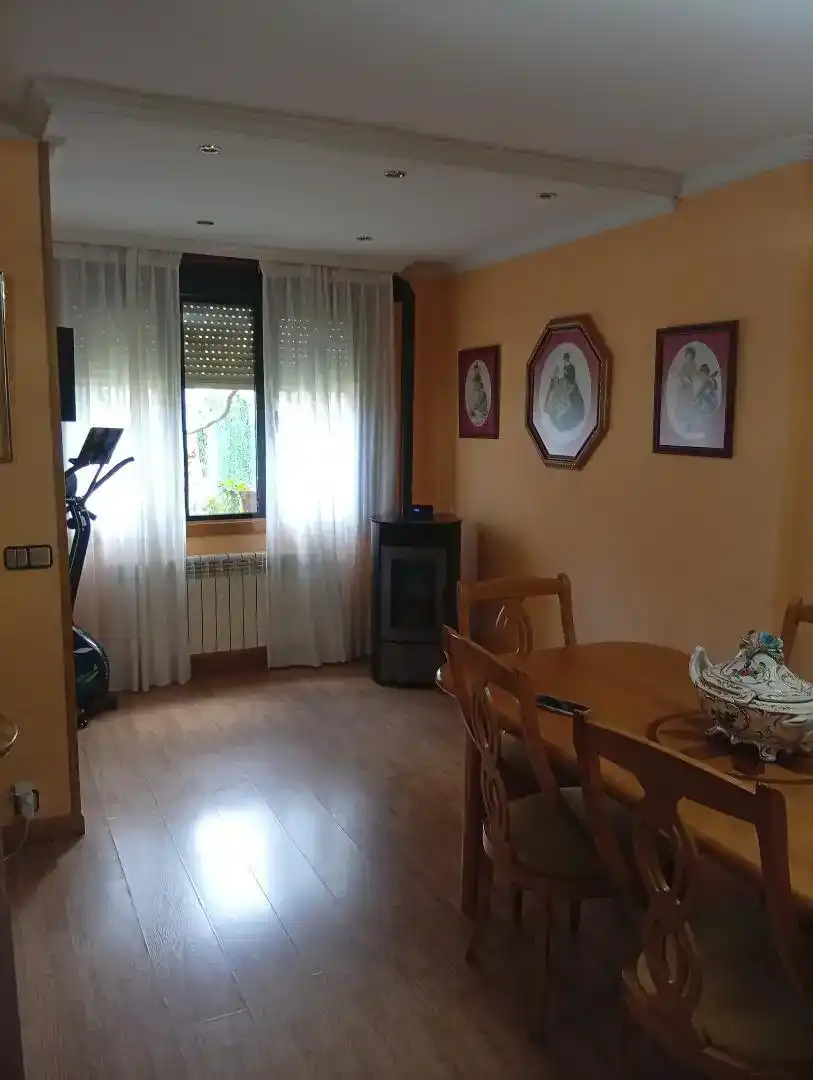 Sala de estar de Casa o chalet en venta en Colmenarejo con Aire acondicionado, Jardín privado y Parquet