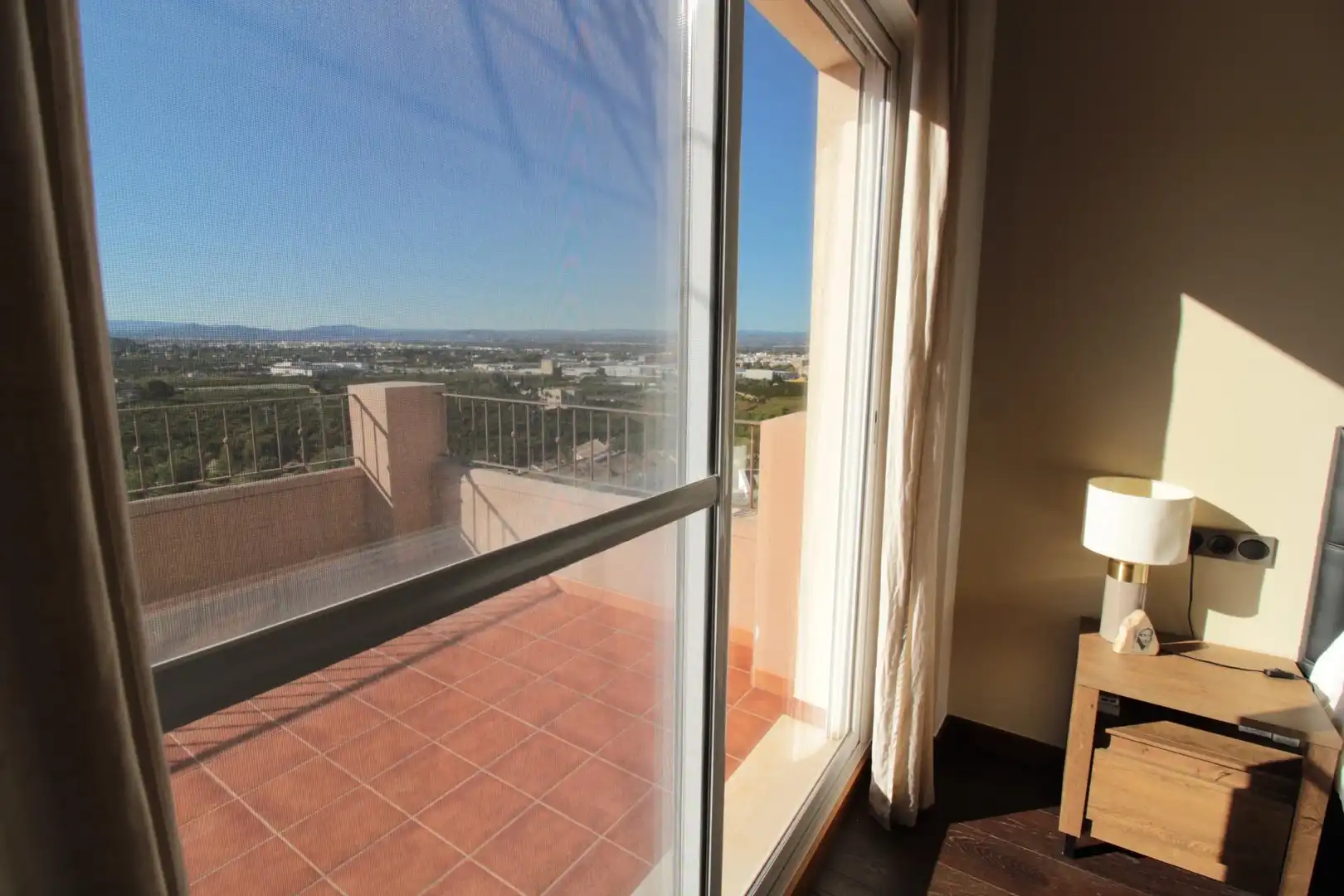 Dormitori de Casa o xalet en venda en Alzira amb Aire condicionat, Jardí privat i Parquet
