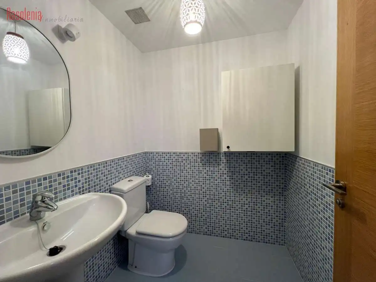 Baño de Dúplex en venta en A Coruña Capital  con Calefacción
