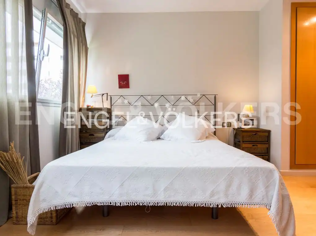 Bedroom of Houses for sale in Barcelona  with Air Conditioner, Heating and Private garden