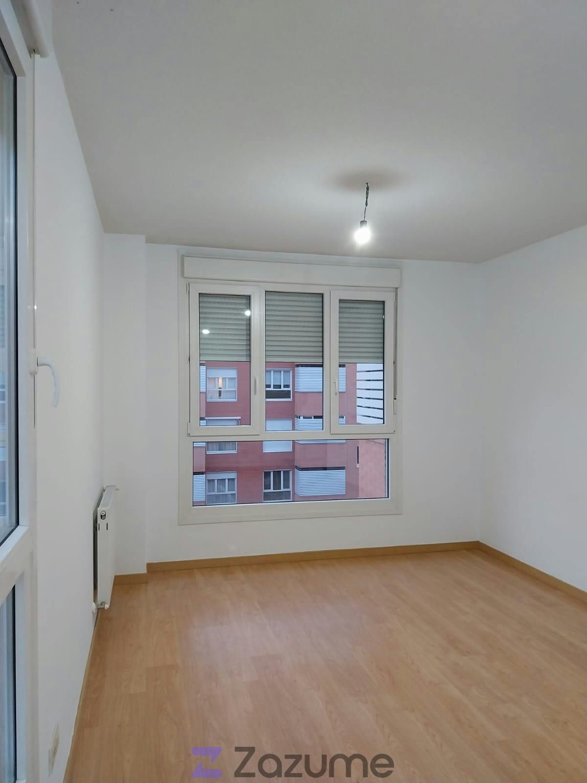 Bedroom of Flat to rent in La Moraleja  with Air Conditioner, Heating and Private garden