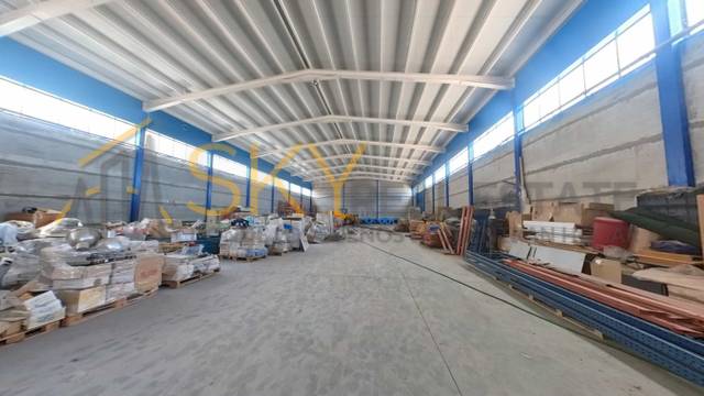 Nave industrial en Venta en Calle Roma en Torres de la Alameda