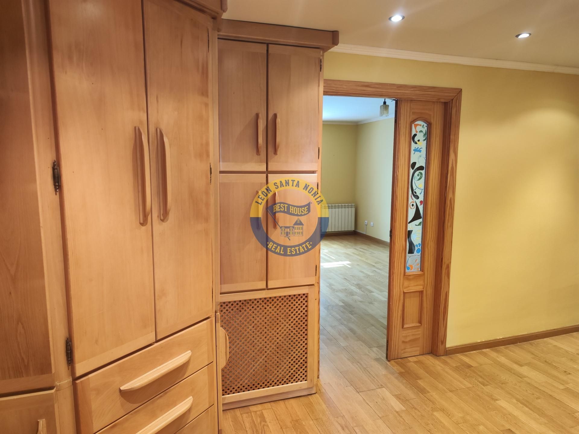 Flat for sale in Villaquilambre  with Heating, Terrace and Storage room