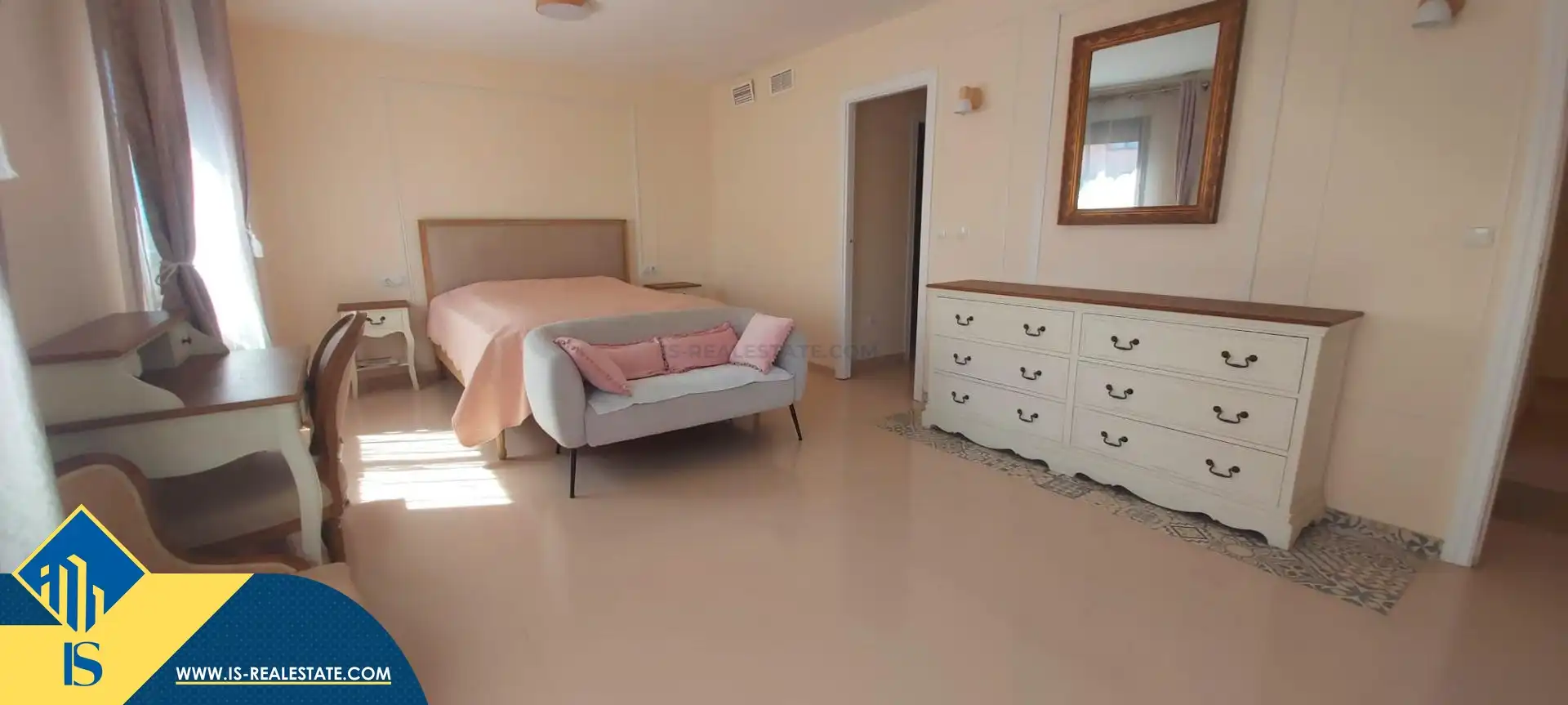 Piso con piscina en venta en Garbinet - Vistahermosa, imagen 2