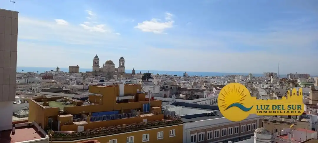 Vista exterior de Planta baixa en venda en Cádiz