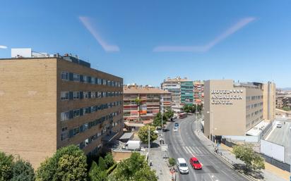 Vista exterior de Pis de lloguer en  Granada Capital amb Aire condicionat i Calefacció