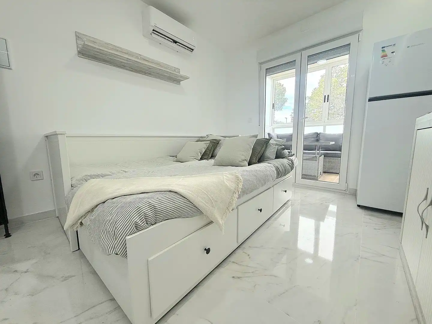 Habitación de Estudio en venta en Rojales con Aire acondicionado, Terraza y Amueblado