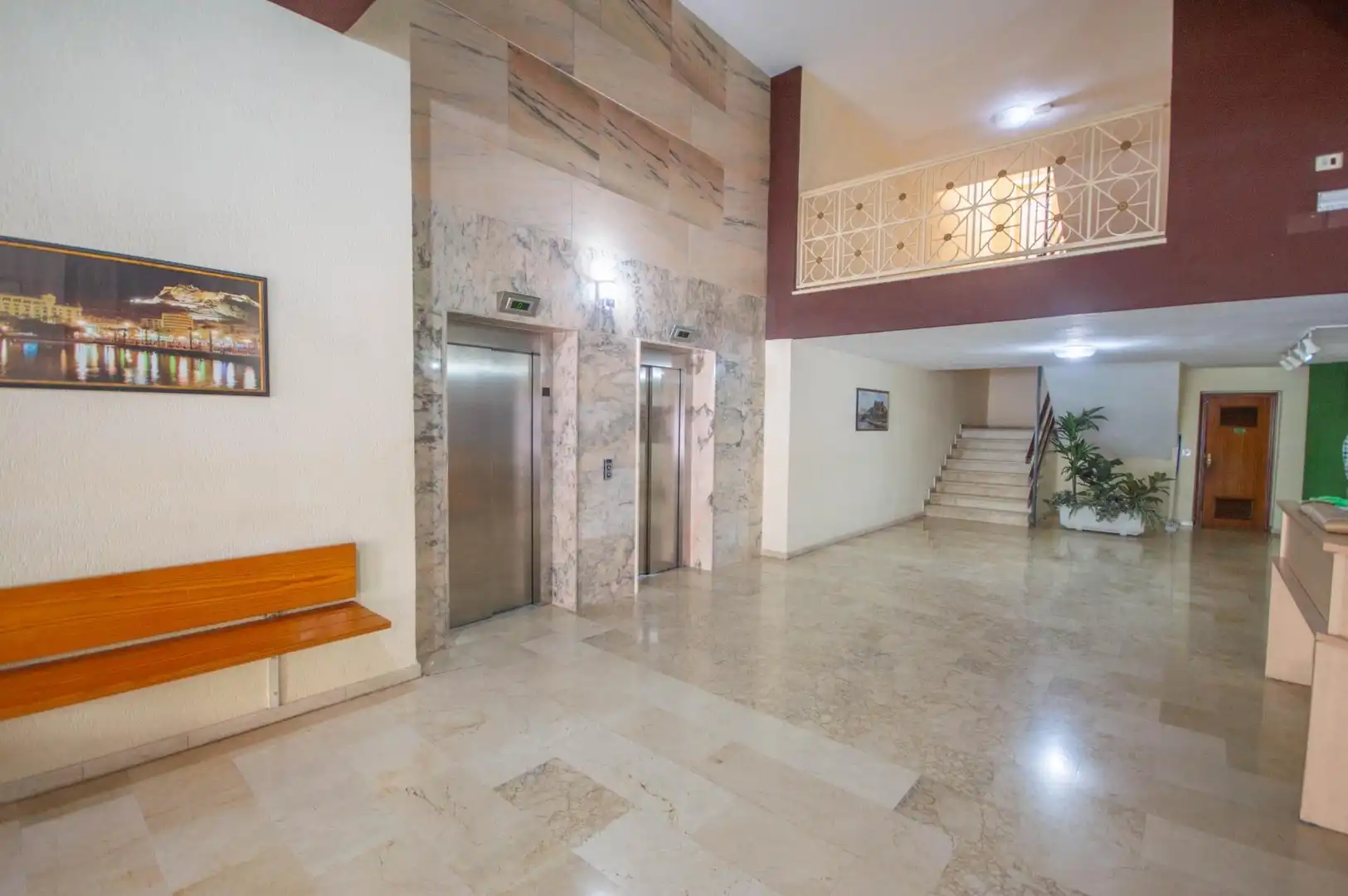Piso en venta en Alicante / Alacant con Aire acondicionado y Balcón