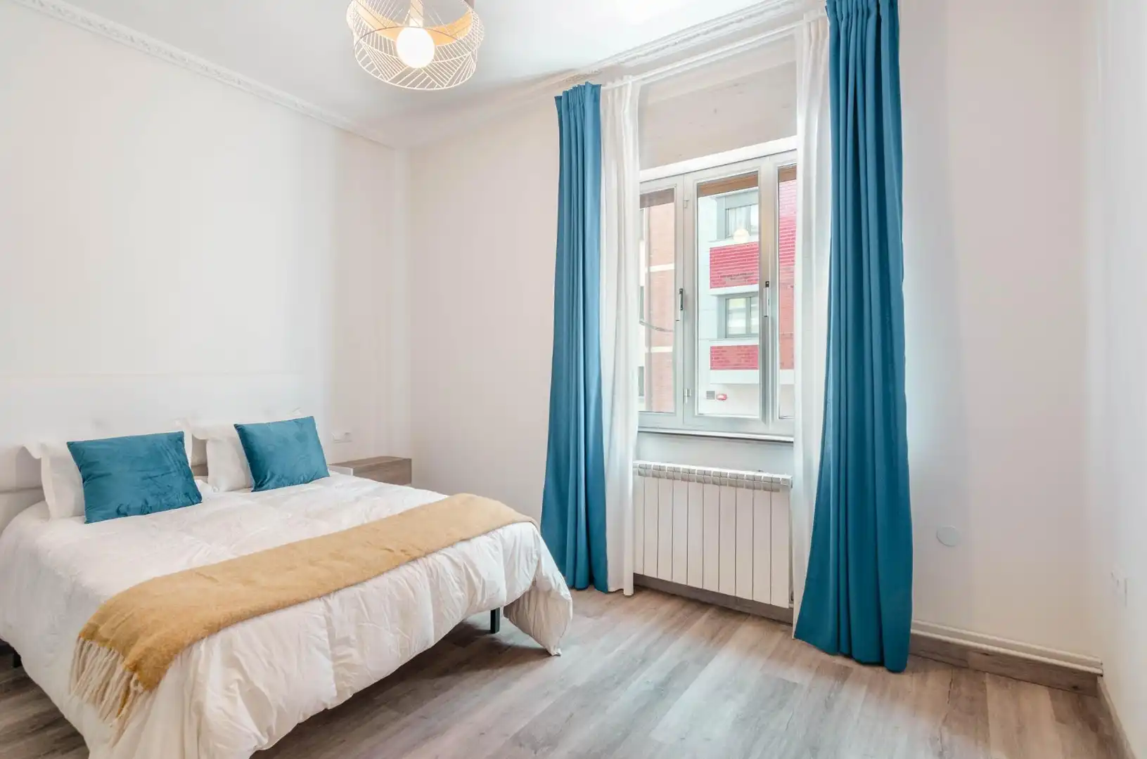 Habitación de Piso de alquiler en Mieres (Asturias) con Calefacción y Amueblado