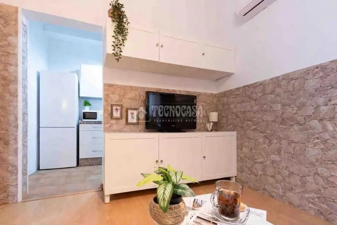 Living room of Flat for sale in Sevilla