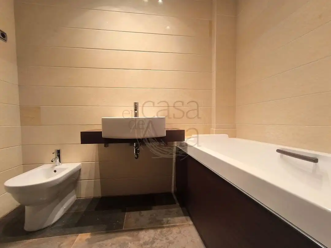 Baño de Piso en venta en Bilbao  con Aire acondicionado, Calefacción y Trastero
