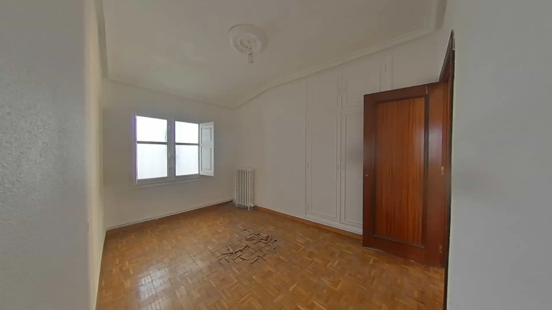 Habitación de Piso en venta en Autol con Calefacción, Trastero y Balcón