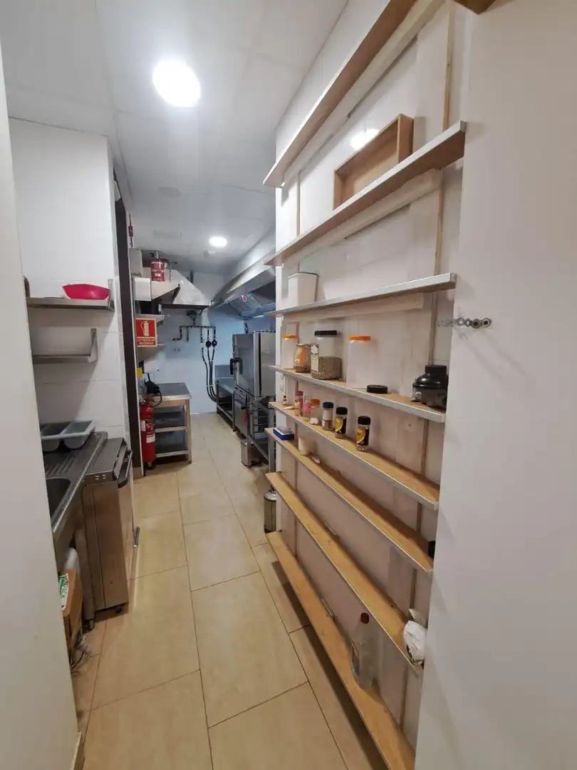 Cocina de Local de alquiler en Ribeira con Amueblado