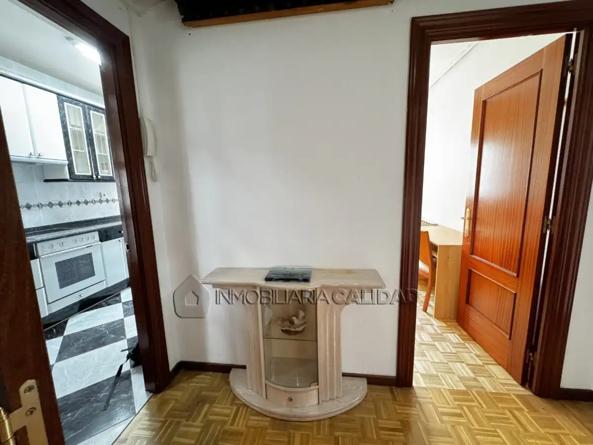 Flat for rent in Burgos  with Heating, Terrace and Furnished