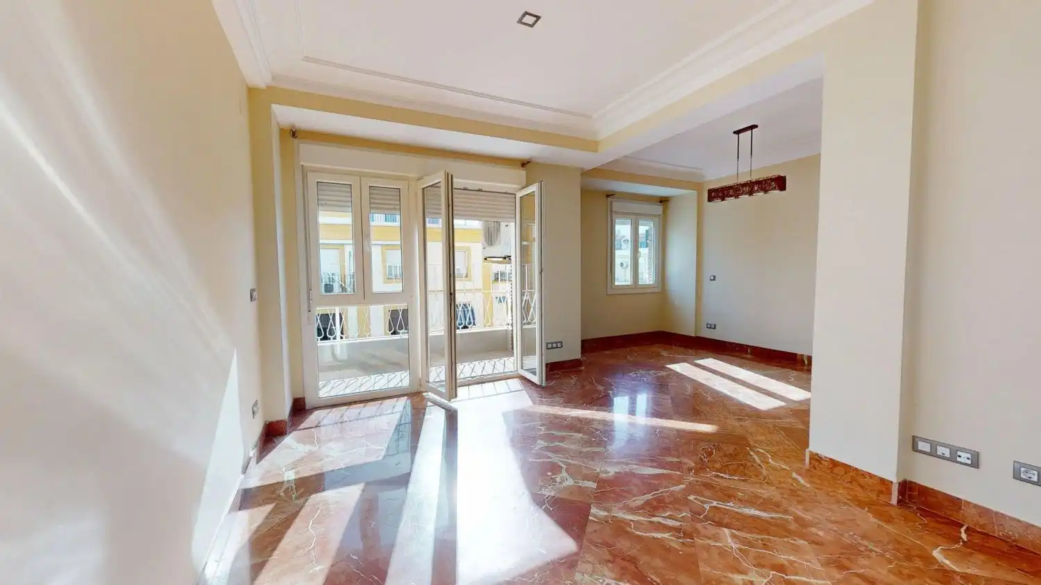 Living room of Flat for rent in Sevilla  with Air Conditioner, Heating and Terrace
