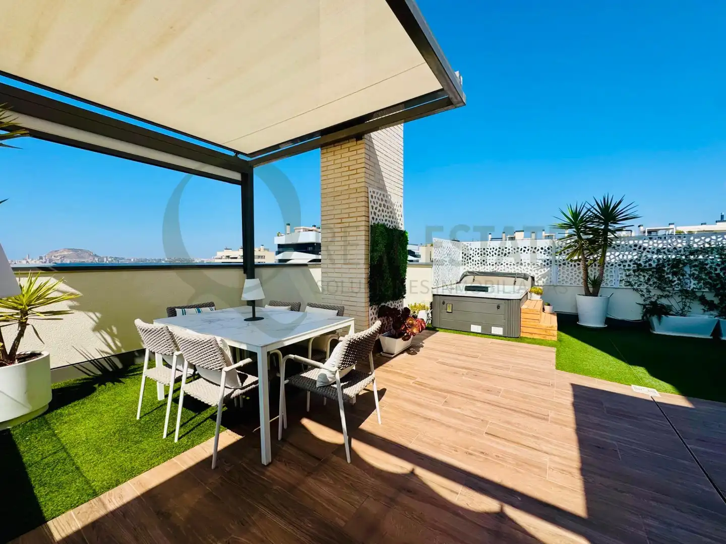 Terrassa de Àtic de lloguer en Alicante / Alacant amb Aire condicionat, Jardí privat i Terrassa