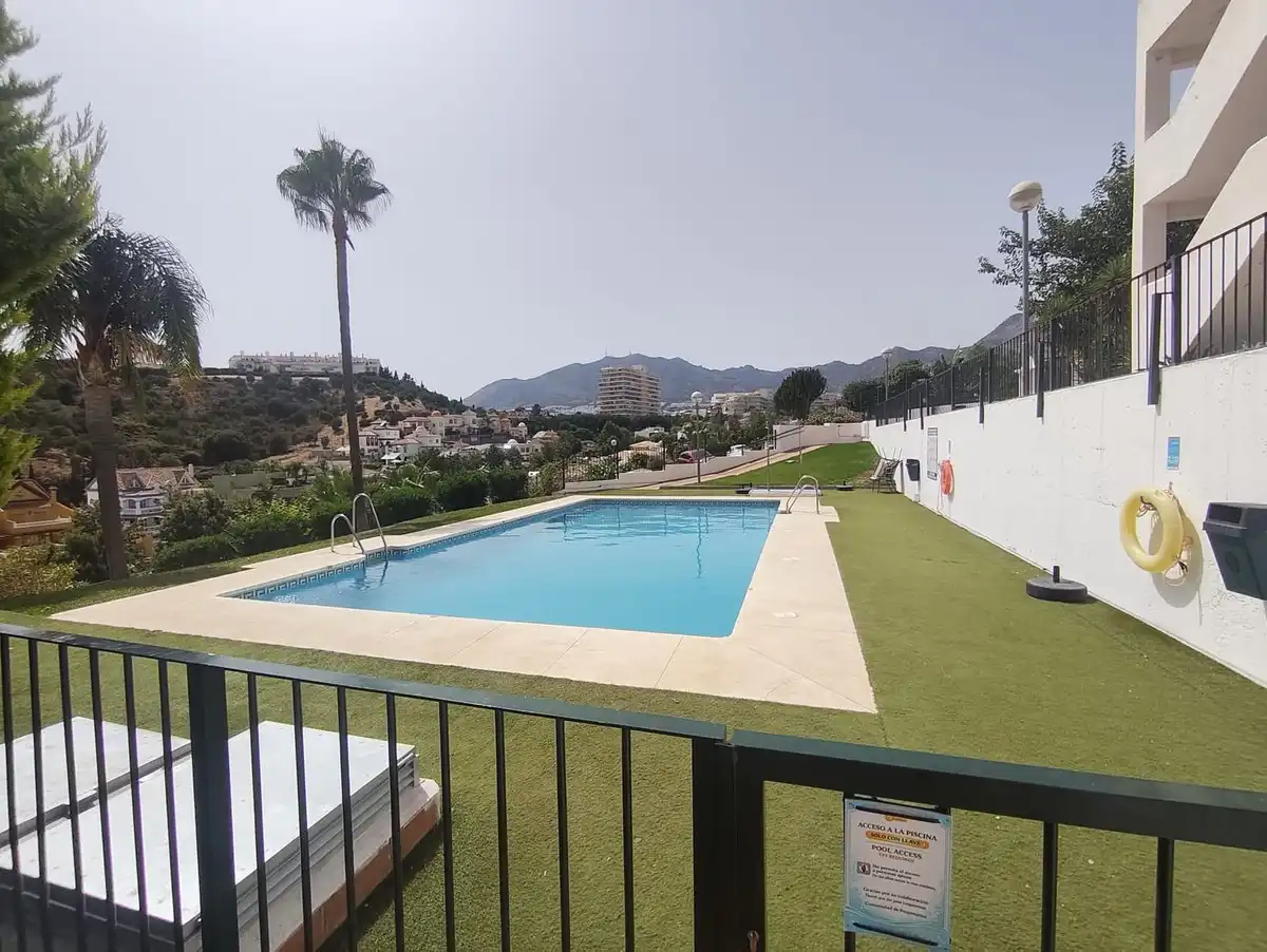 Schwimmbecken von Erdgeschoss zum Verkauf in Benalmádena mit Klimaanlage, Heizung und Terrasse