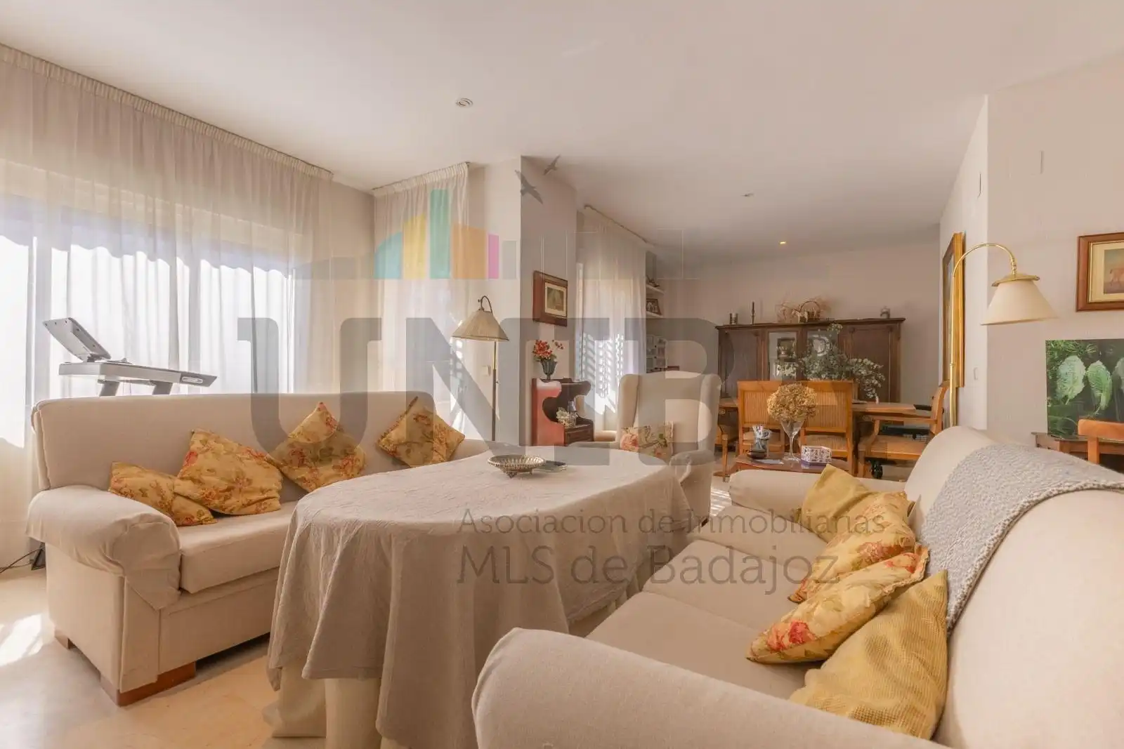 Sala d'estar de Pis en venda en Badajoz amb Aire condicionat, Calefacció i Balcó