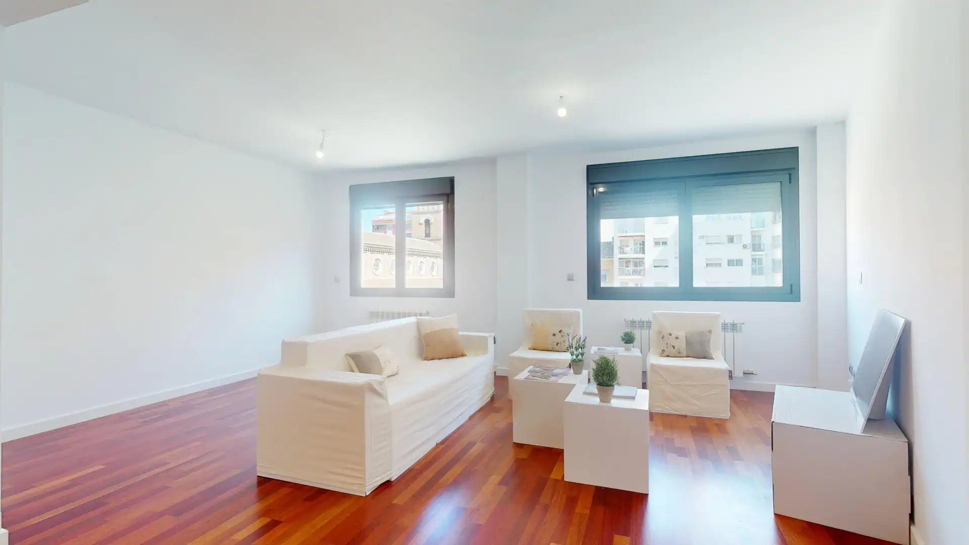 Sala de estar de Dúplex de alquiler en Zaragoza con Aire acondicionado, Calefacción y Balcón