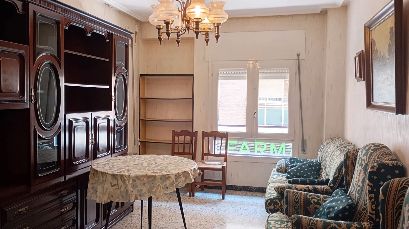 Sala d'estar de Pis en venda en  Zaragoza Capital amb Calefacció, Terrassa i Traster