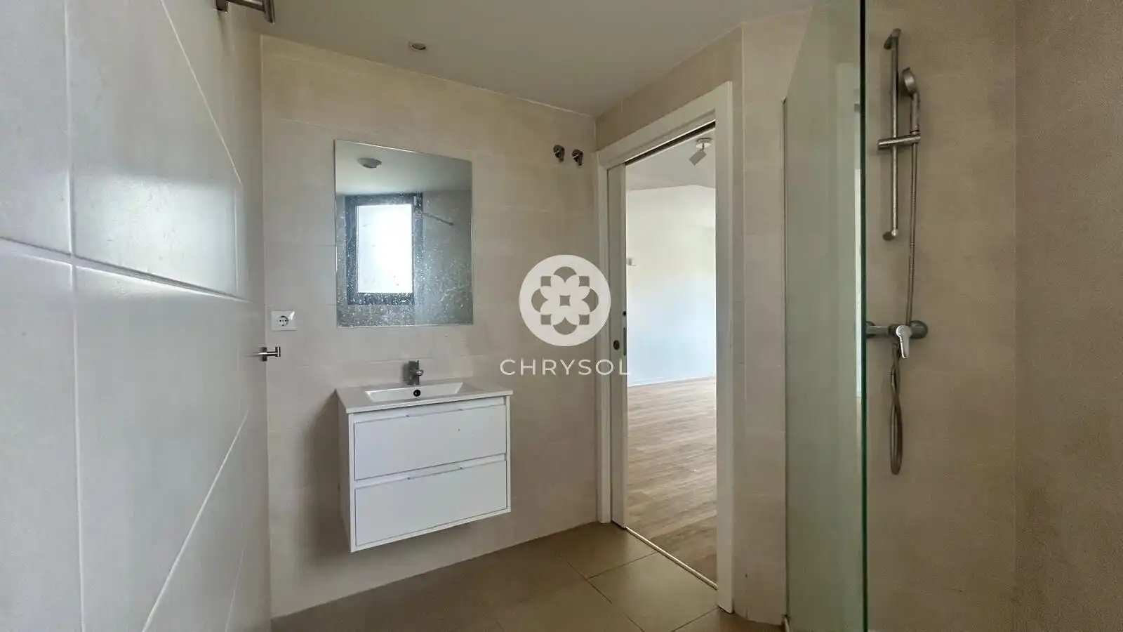 Bathroom of Flat for sale in L'Hospitalet de Llobregat  with Heating, Private garden and Parquet flooring