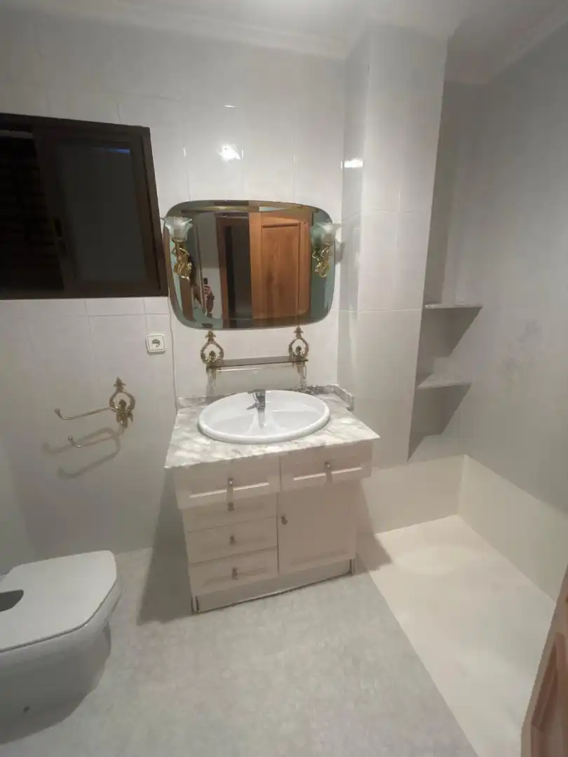 Badezimmer von Haus oder Chalet zum Verkauf in Sueca mit Klimaanlage, Heizung und Terrasse