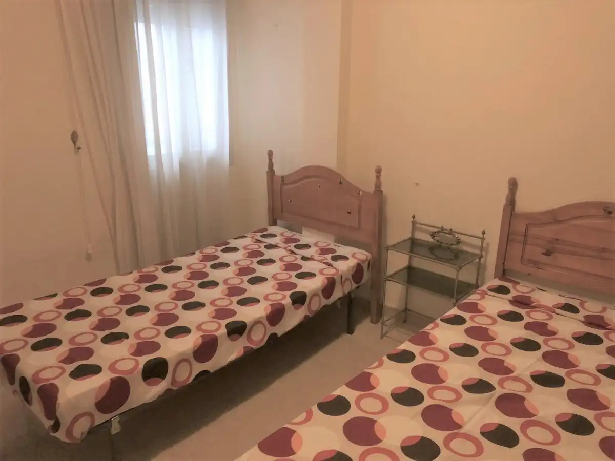 Dormitori de Apartament en venda en Ciudad Real amb Calefacció, Traster i Moblat