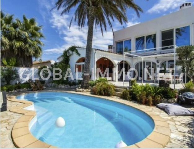 Exterior view of House or chalet for sale in Empuriabrava  with Air Conditioner, Heating and Private garden