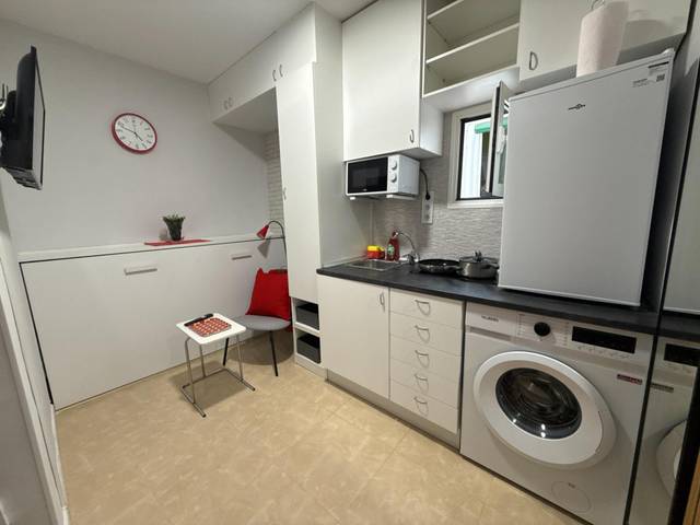 Estudio en Alquiler en  ABADES en Embajadores - Lavapiés