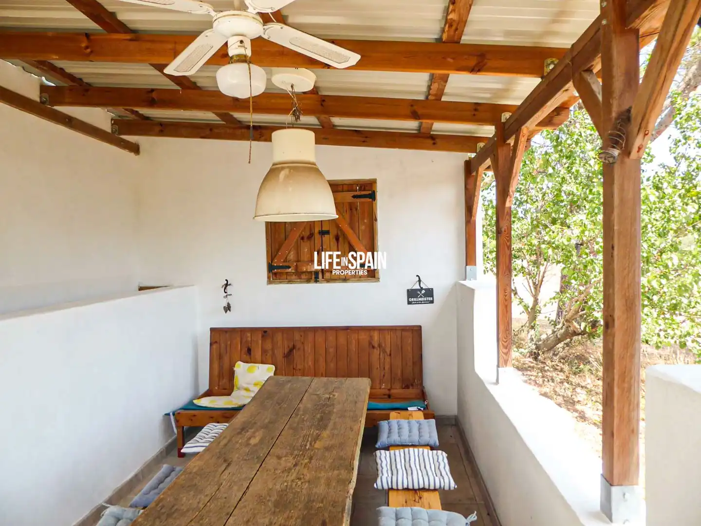 Terrasse von Country house zum Verkauf in Rasquera mit Klimaanlage, Privatgarten und Terrasse