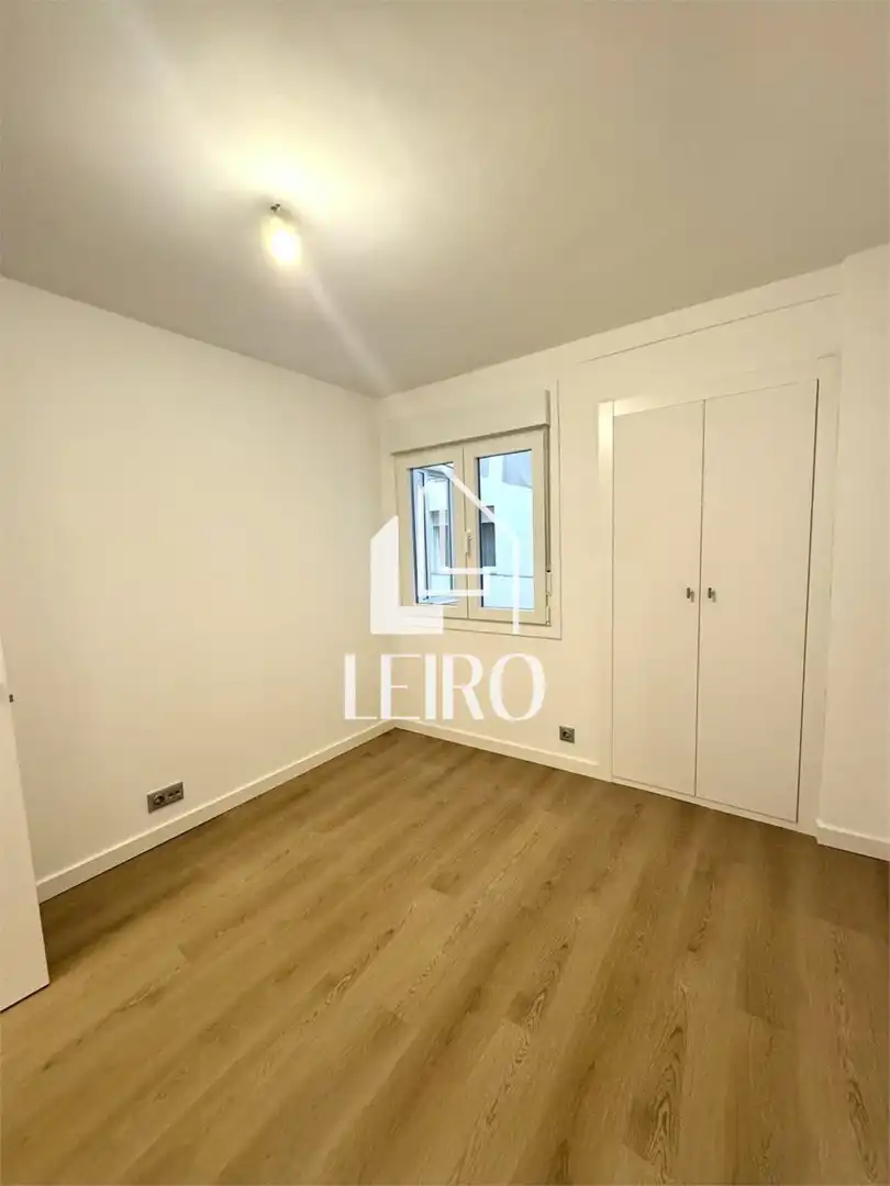 Habitación de Apartamento en venta en Vilagarcía de Arousa con Calefacción, Terraza y Trastero