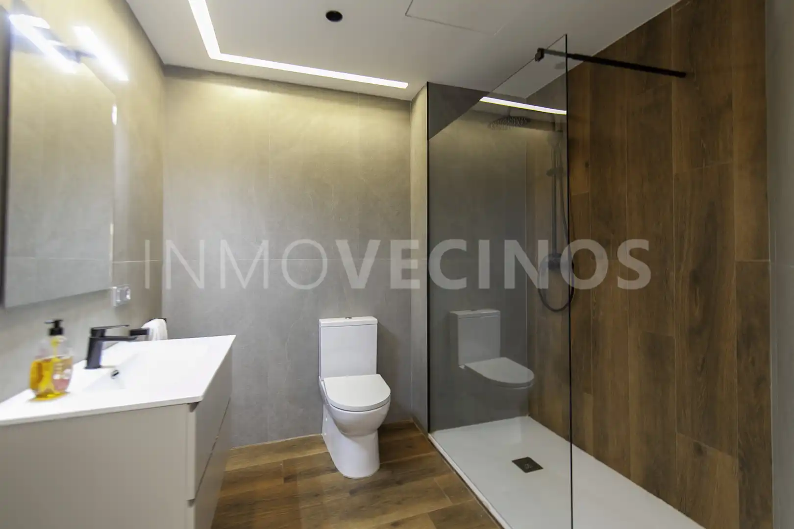 Baño de Piso en venta en Valencia