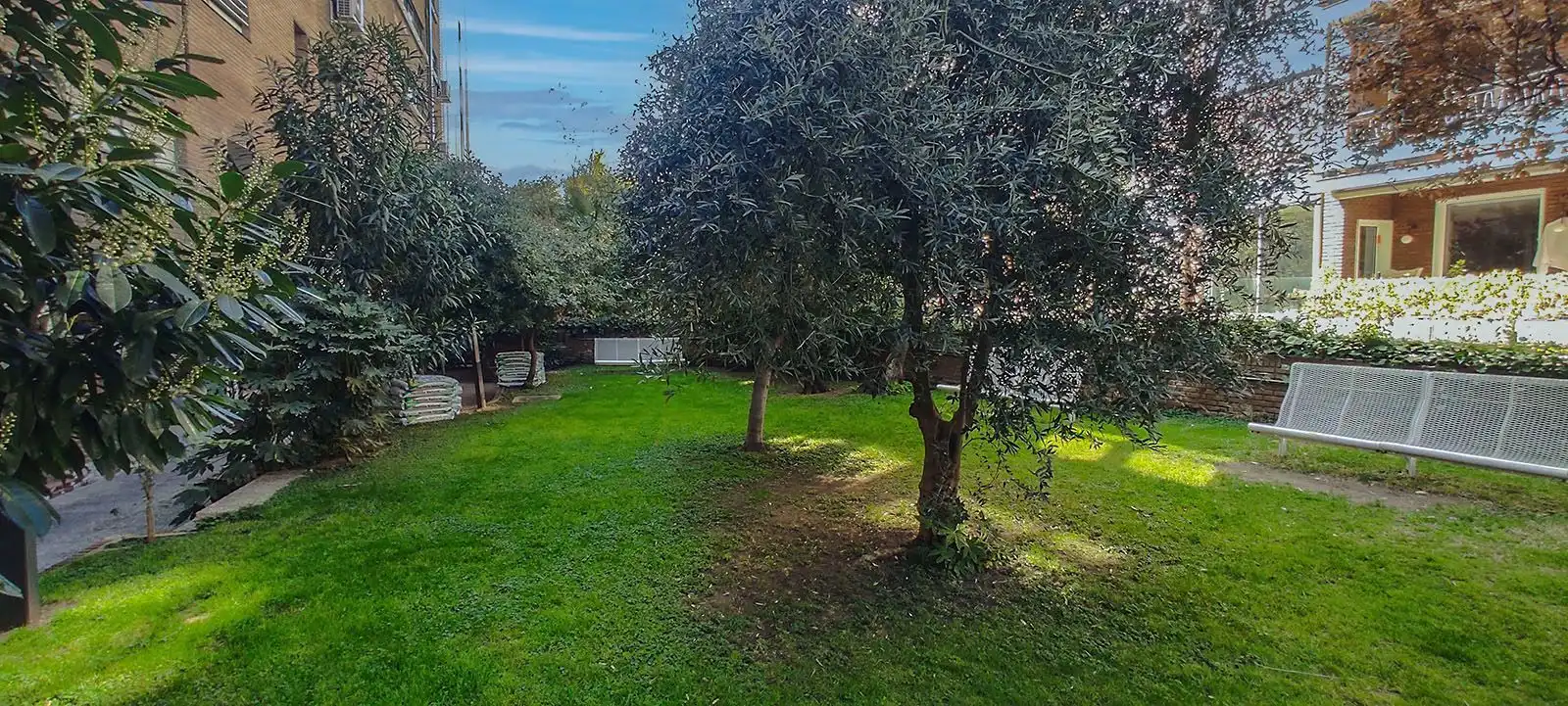 Apartments for sale in Madrid  with Air Conditioner, Heating and Private garden