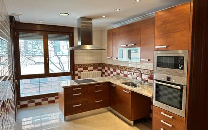 Kitchen of Flat for sale in  Logroño  with Heating, Parquet flooring and Terrace