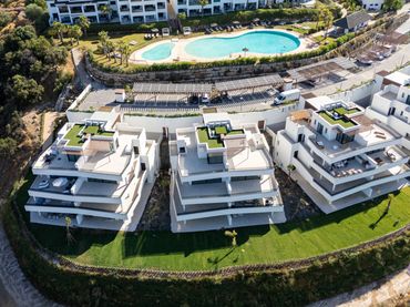 Apartamento con piscina en venta en Estepona Pueblo