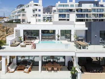 Ático con balcón en venta en Calle Doctor García Verdugo 23