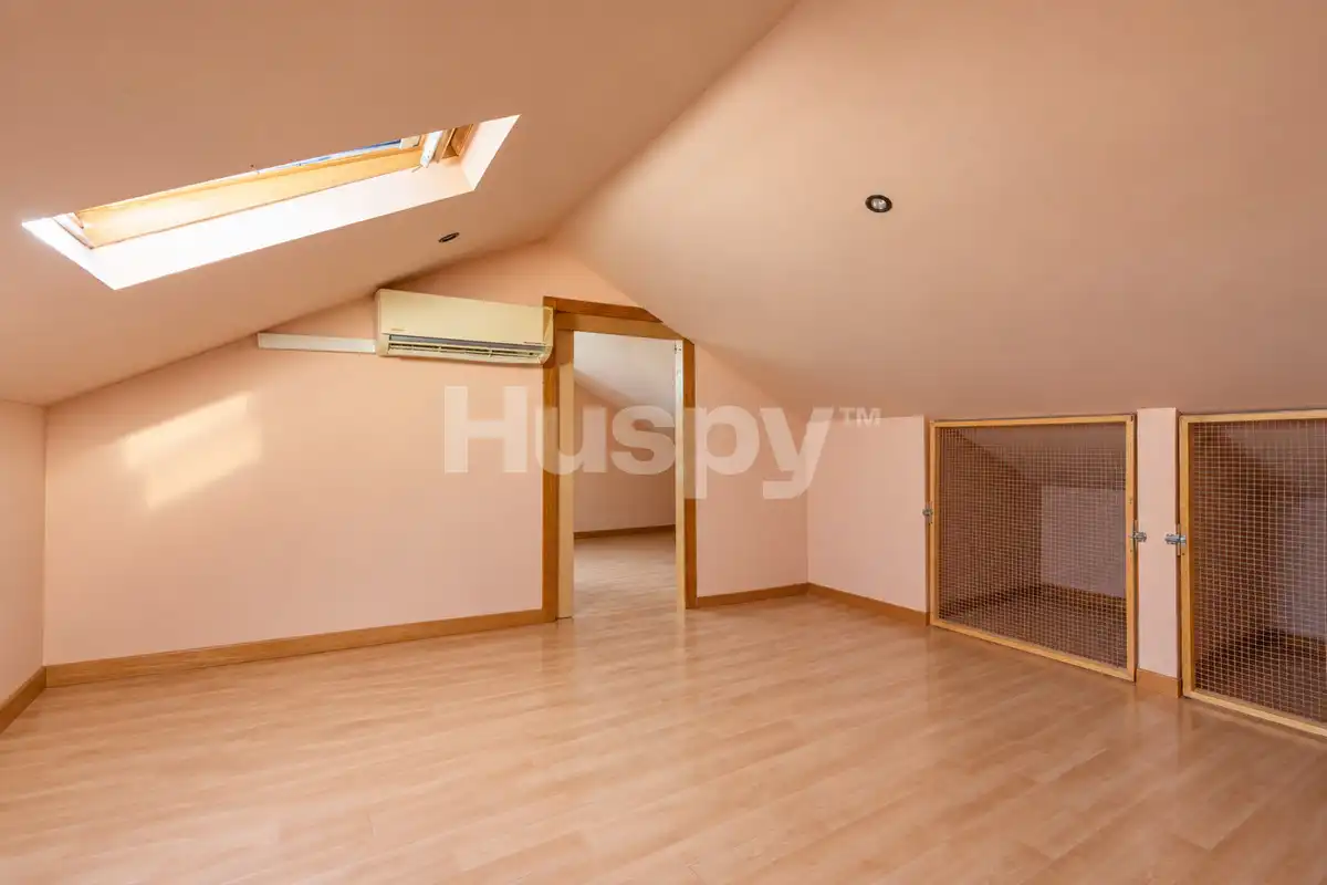 Houses for sale in Calle de la Codorniz, La Navata