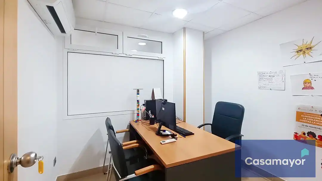 Oficina de lloguer en Centro