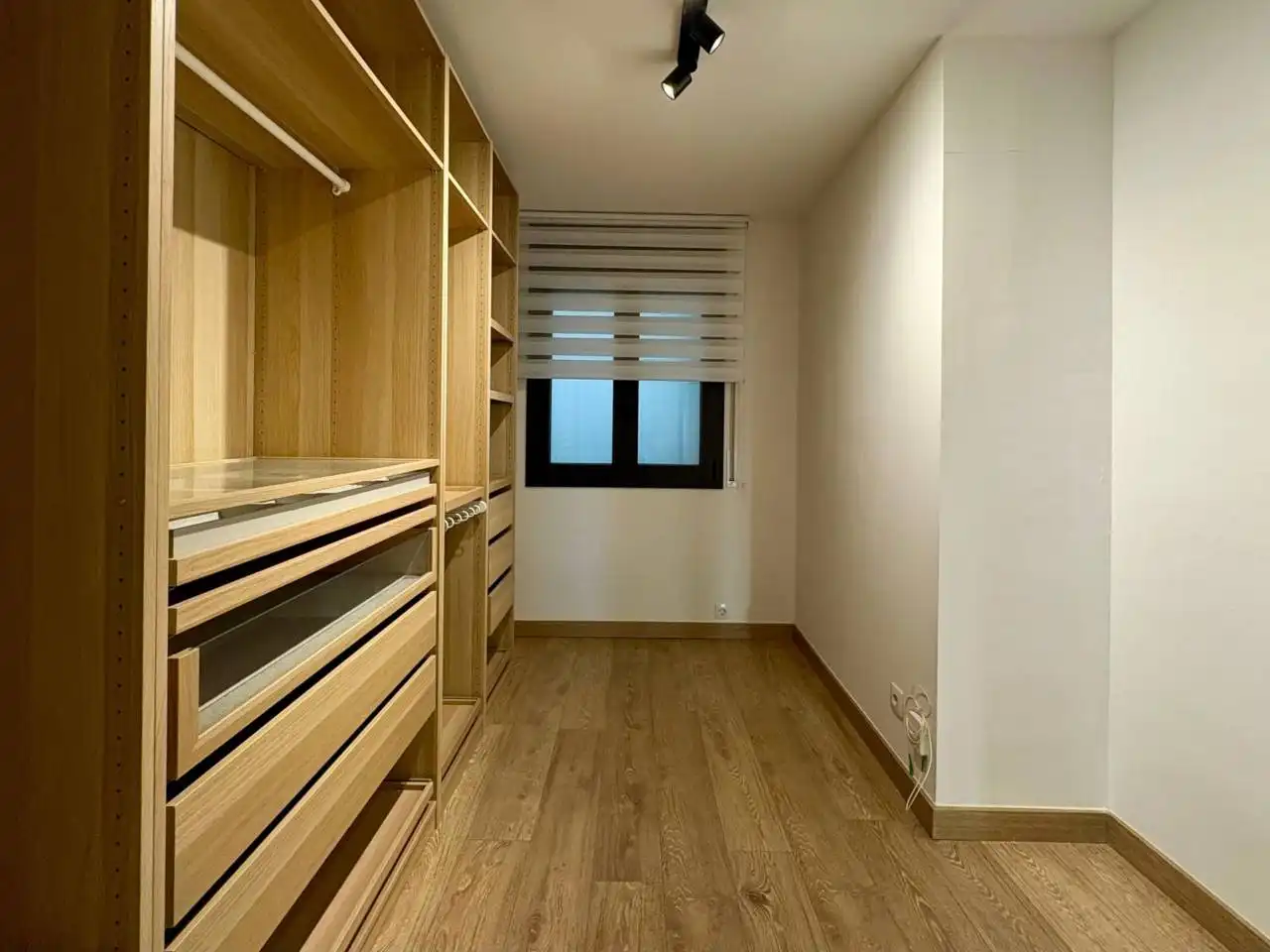 Flat with terrace to rent in Calle Tinent Coronel Sagués, imagen 13