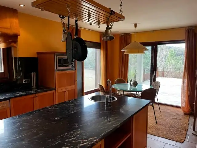 Cocina de Casa o chalet en venta en Bescanó con Calefacción, Jardín privado y Parquet