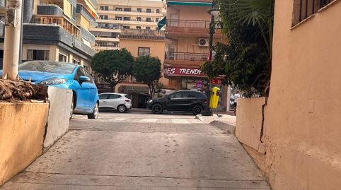 Foto 2 de Garaje en venta en Calle Jacinto Benavente, 16, Puerto Deportivo, Fuengirola