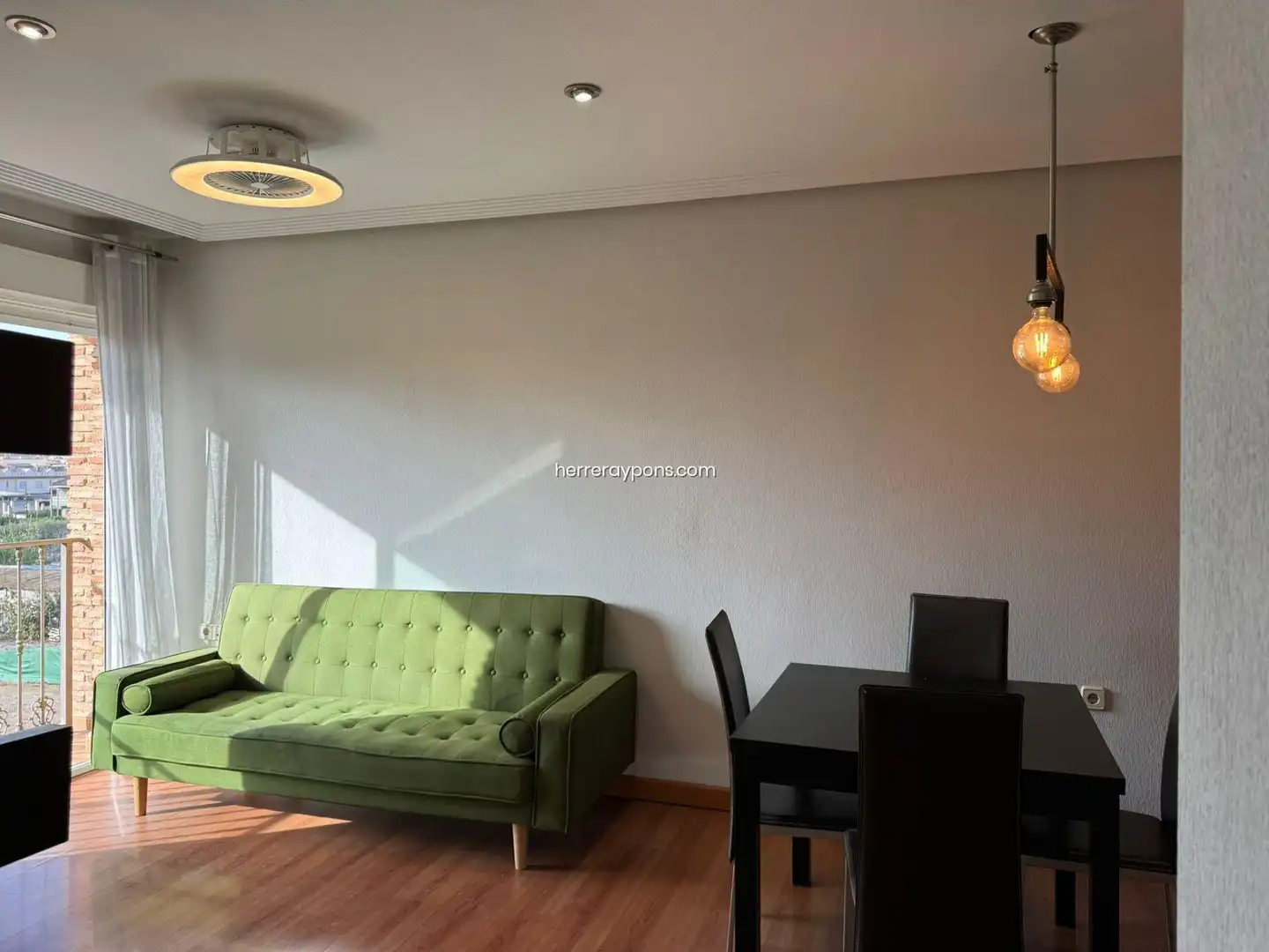 Living room of Flat for sale in Murcia  with Air Conditioner and Storage room